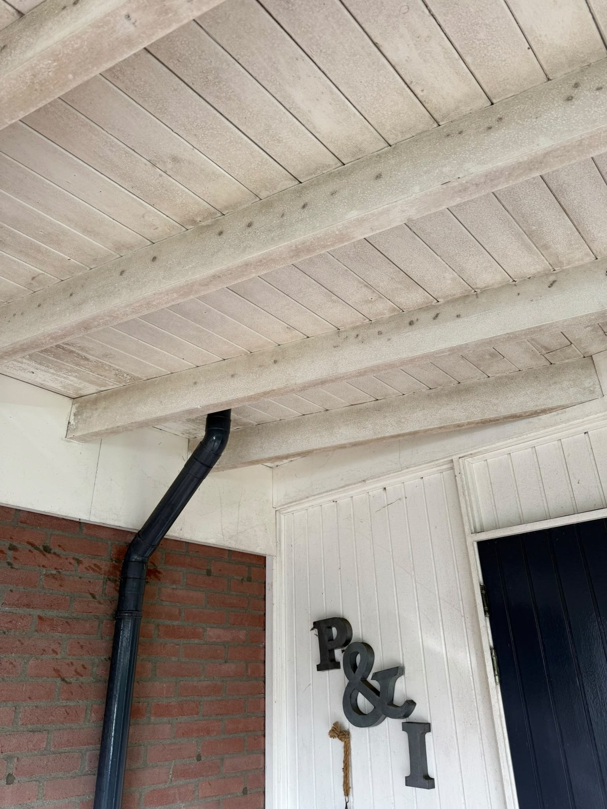 Buitenwerk vóór de werkzaamheden